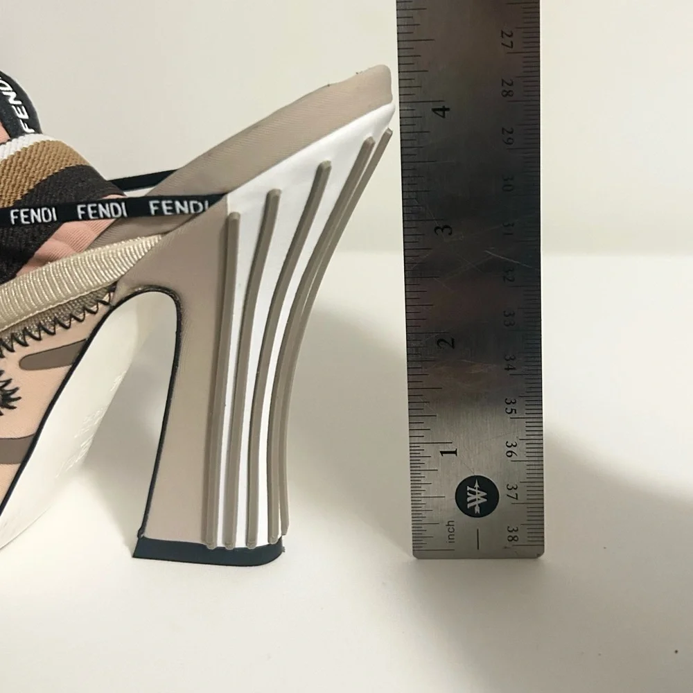 Beautiful Authentic Fendi Neoprene FFreedom Open Toe Sandals. Lightly Worn - Picture 12 of 12